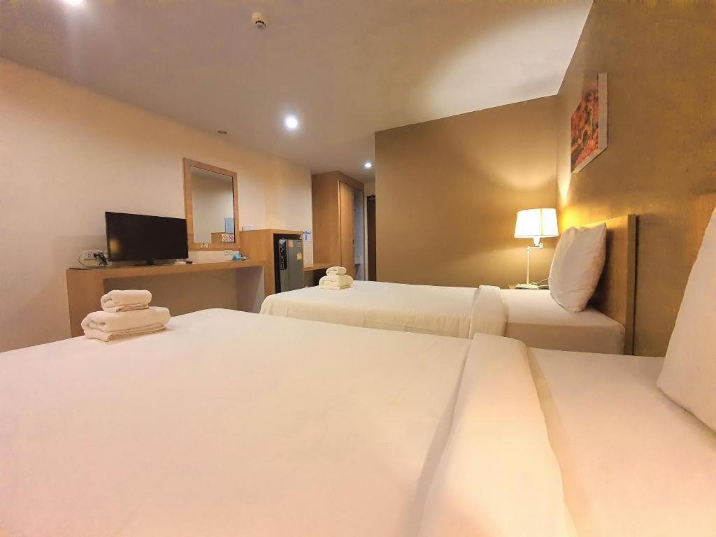T5 Suites Pattaya Ngoại thất bức ảnh
