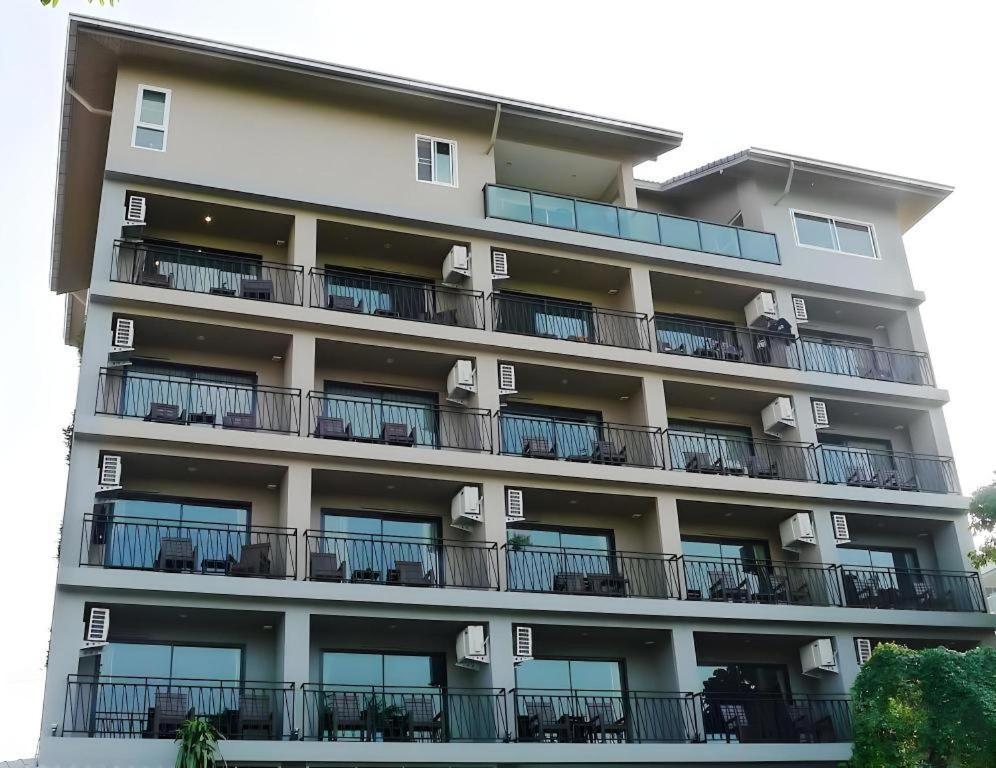 T5 Suites Pattaya Ngoại thất bức ảnh